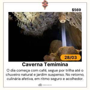 Roteiro Caverna Temimina da Rota Elementar no PETAR com registro do salão interno iluminado pelo chuveiro natural que desce do teto da caverna, destacando formações calcárias, rochas úmidas e ambiente típico de cavidade subterrânea do Núcleo Caboclos.