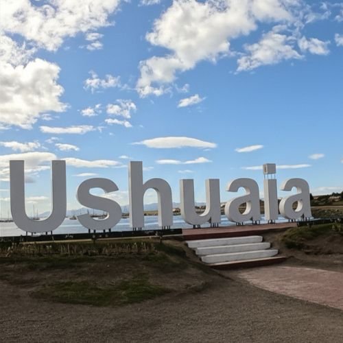 Letreiro Ushuaia-Rota Elementar